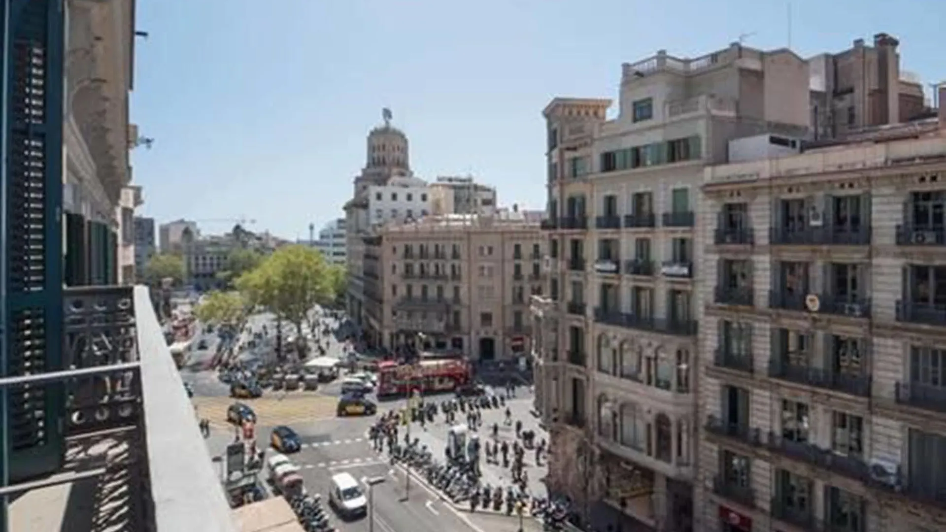 Rent Top Apartments Near Plaza De Catalunya 바르셀로나 0*,