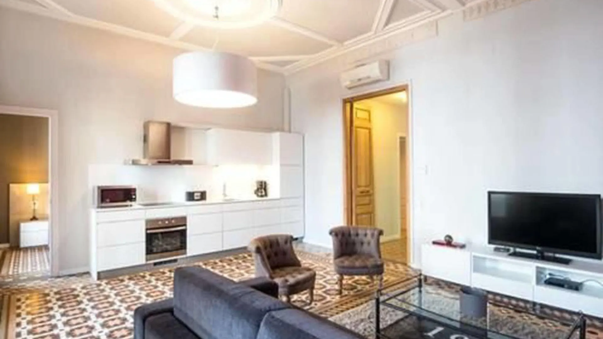 Rent Top Apartments Near Plaza De Catalunya Barcelona Hiszpania