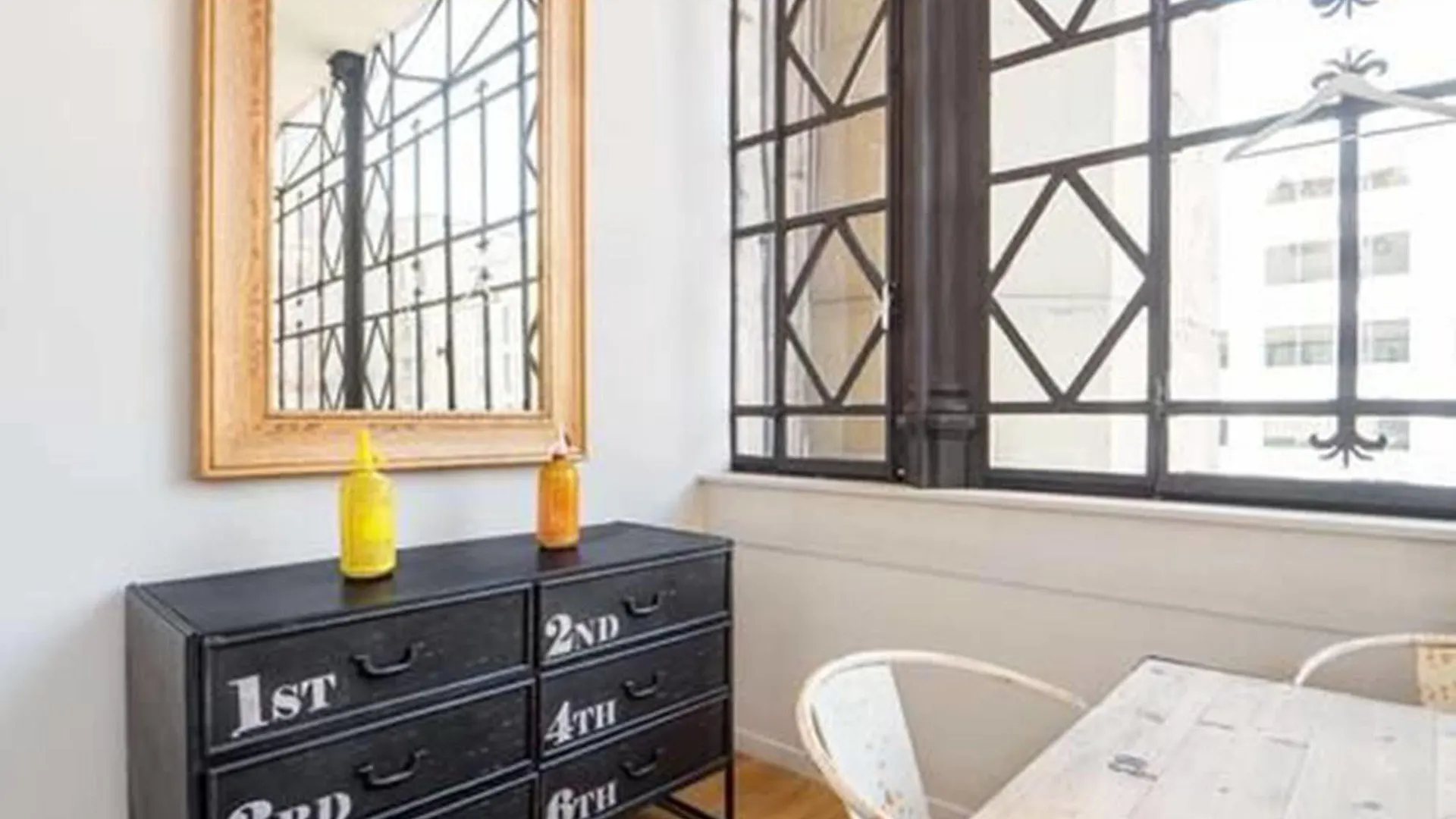 Rent Top Apartments Near Plaza De Catalunya 바르셀로나