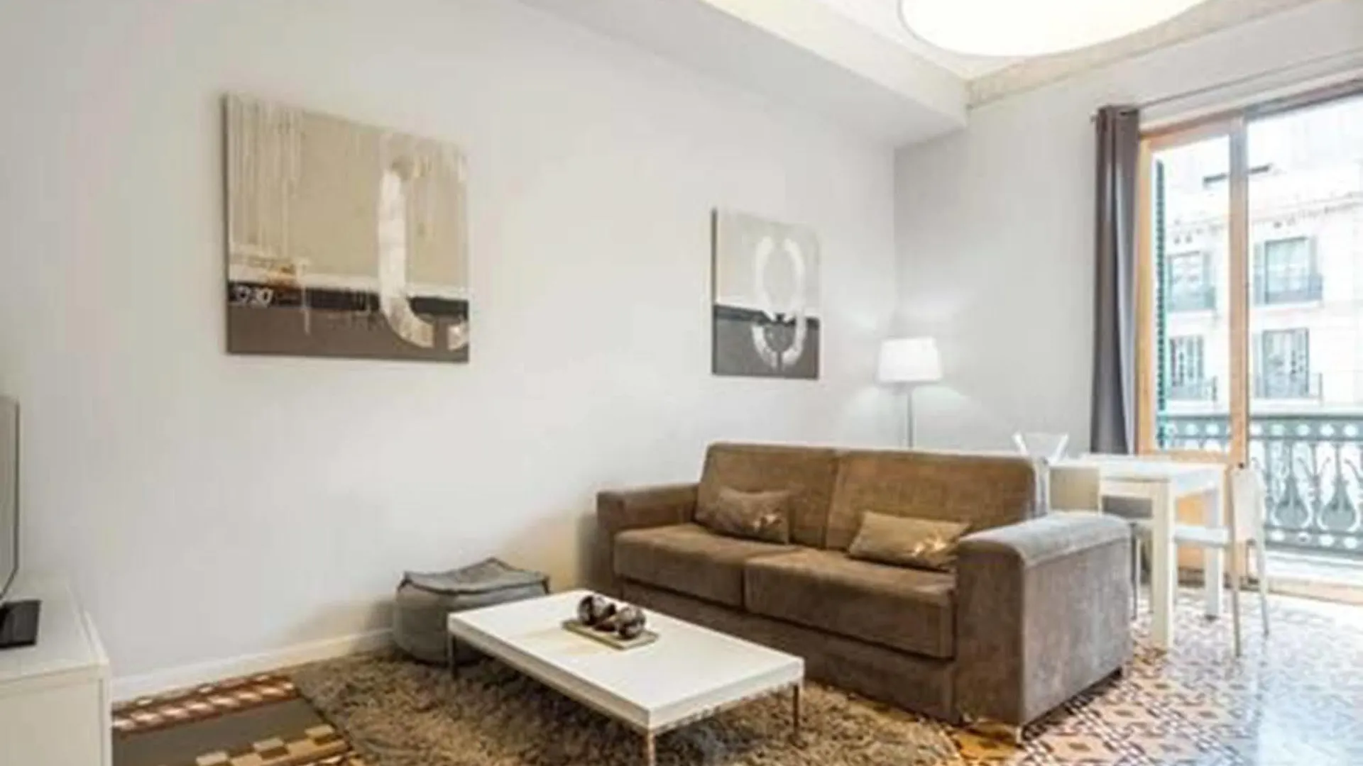 Rent Top Apartments near Plaza de Cataluña Barcelona España