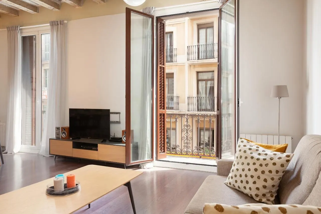 Rent Top Apartments near Plaza de Cataluña Barcelona